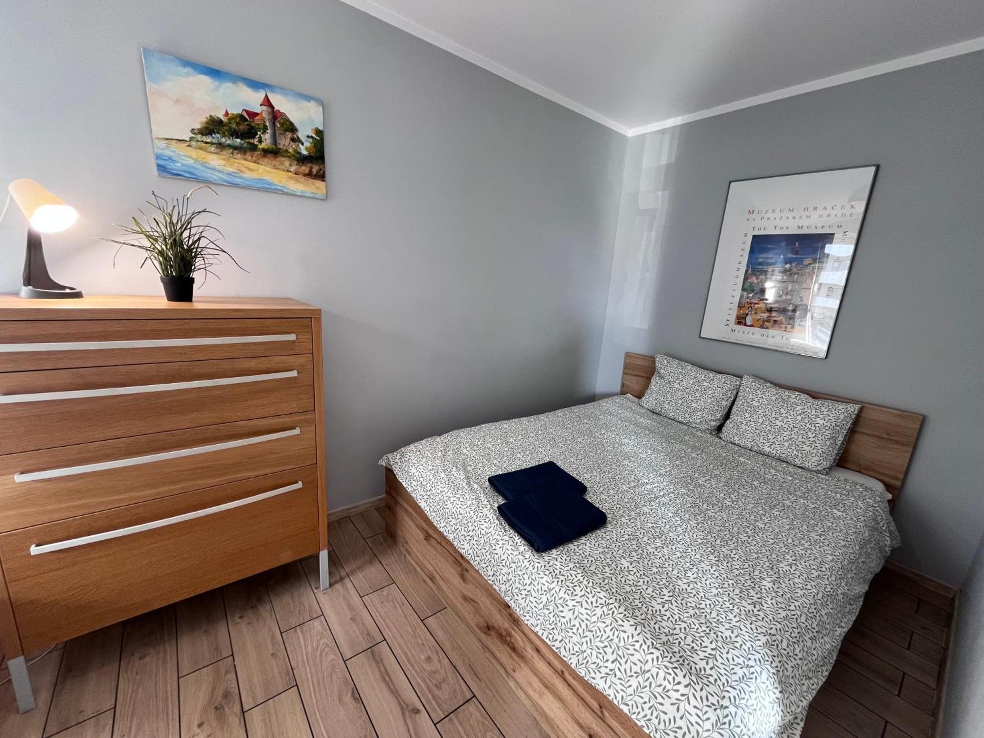 Holdek Apartamenty Pulaskiego Katowice Exteriör bild